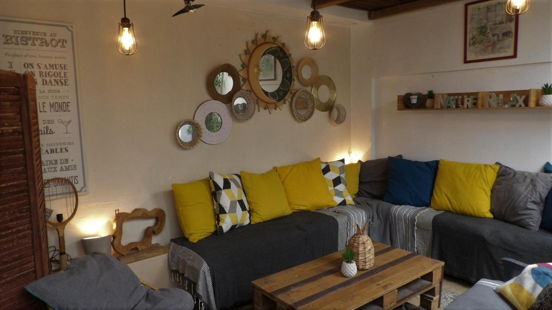 مبيت وإفطار إج مورت Le Petit Patio المظهر الخارجي الصورة