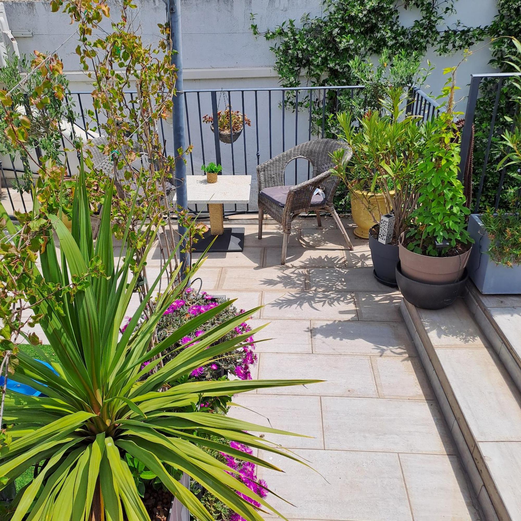 مبيت وإفطار إج مورت Le Petit Patio المظهر الخارجي الصورة